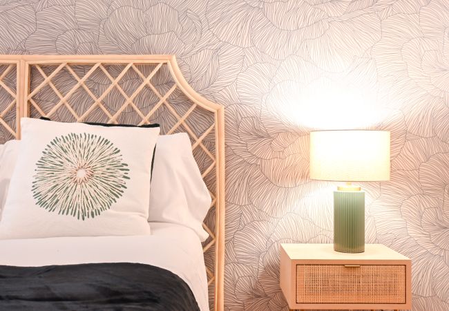 Apartamento en Madrid - Vive la vida madrileña! Acogedora vivienda de 2 dormitorios a solo unos minutos de Puerta del Sol en Madrid.Temporal Apartamento en Madrid - Vive la vida madrileña! Acogedora vivienda de 2 dormitorios a solo unos minutos de Puerta del Sol en Madrid.Temporal