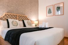Apartamento en Madrid - Vive la vida madrileña! Acogedora vivienda de 2 dormitorios a solo unos minutos de Puerta del Sol en Madrid
