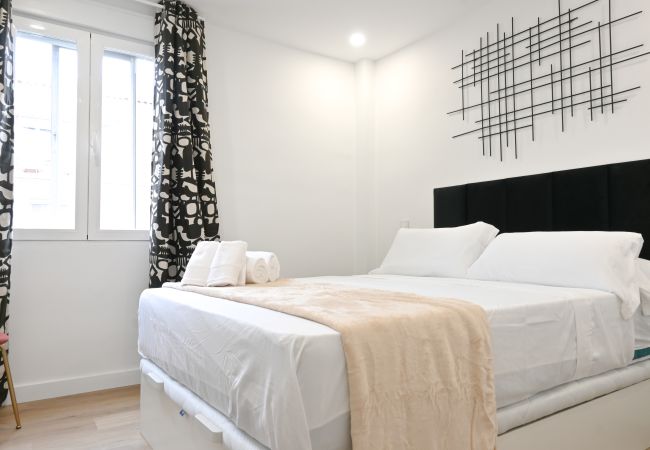 Apartamento en Madrid - Amplia Casa de 3 Dormitorios: Vive la Naturaleza a Pasos de Casa y Campo. Temporal Apartamento en Madrid - Amplia Casa de 3 Dormitorios: Vive la Naturaleza a Pasos de Casa y Campo. Temporal