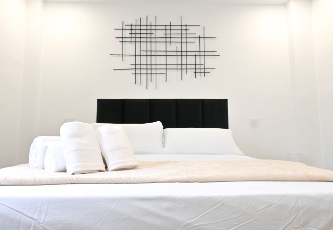 Apartamento en Madrid - Amplia Casa de 3 Dormitorios: Vive la Naturaleza a Pasos de Casa y Campo. Temporal Apartamento en Madrid - Amplia Casa de 3 Dormitorios: Vive la Naturaleza a Pasos de Casa y Campo. Temporal