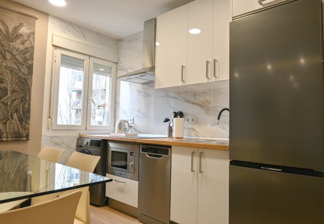 Apartamento en Madrid - Amplia Casa de 3 Dormitorios: Vive la Naturaleza a Pasos de Casa y Campo. Temporal Apartamento en Madrid - Amplia Casa de 3 Dormitorios: Vive la Naturaleza a Pasos de Casa y Campo. Temporal