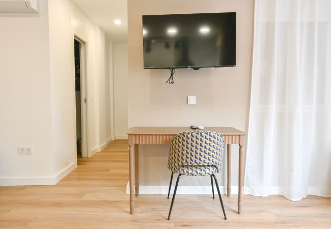 Apartamento en Madrid - Amplia Casa de 3 Dormitorios: Vive la Naturaleza a Pasos de Casa y Campo. Temporal Apartamento en Madrid - Amplia Casa de 3 Dormitorios: Vive la Naturaleza a Pasos de Casa y Campo. Temporal
