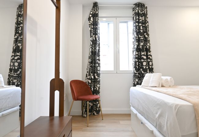 Apartamento en Madrid - Amplia Casa de 3 Dormitorios: Vive la Naturaleza a Pasos de Casa y Campo. Temporal Apartamento en Madrid - Amplia Casa de 3 Dormitorios: Vive la Naturaleza a Pasos de Casa y Campo. Temporal