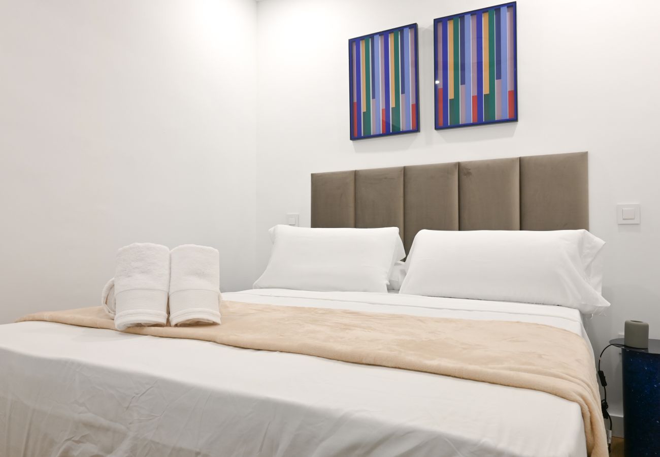 Apartamento en Madrid - Amplia Casa de 3 Dormitorios: Vive la Naturaleza a Pasos de Casa y Campo. Temporal Apartamento en Madrid - Amplia Casa de 3 Dormitorios: Vive la Naturaleza a Pasos de Casa y Campo. Temporal