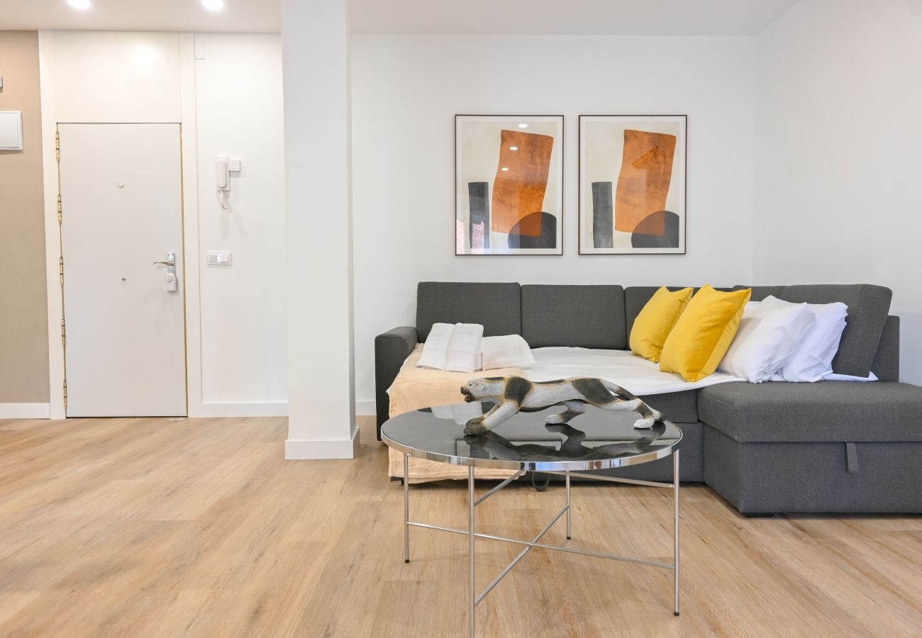 Apartamento en Madrid - Amplia Casa de 3 Dormitorios: Vive la Naturaleza a Pasos de Casa y Campo. Temporal Apartamento en Madrid - Amplia Casa de 3 Dormitorios: Vive la Naturaleza a Pasos de Casa y Campo. Temporal