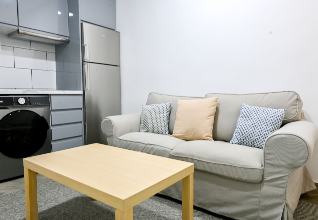 Estudio en Madrid - M (RVI40) Coqueto apartamento de un dormitorio en Cuatro Caminos. Temporal Estudio en Madrid - M (RVI40) Coqueto apartamento de un dormitorio en Cuatro Caminos. Temporal