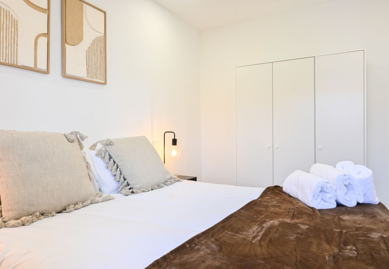 Apartamento en Madrid - Coqueto Apartamento de 2 dormitorios en Hortaleza Temporal Apartamento en Madrid - Coqueto Apartamento de 2 dormitorios en Hortaleza Temporal