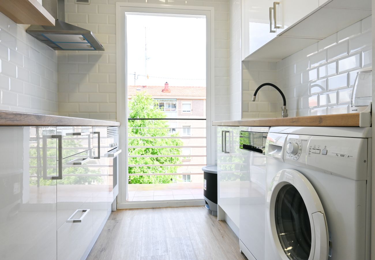 Apartamento en Madrid - Coqueto Apartamento de 2 dormitorios en Hortaleza Temporal Apartamento en Madrid - Coqueto Apartamento de 2 dormitorios en Hortaleza Temporal