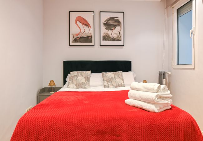 Apartamento en Madrid - Apartamento Espacioso de Tres Dormitorios a pocos minutos del Bernabeu en Madrid .Temporal Apartamento en Madrid - Apartamento Espacioso de Tres Dormitorios a pocos minutos del Bernabeu en Madrid .Temporal