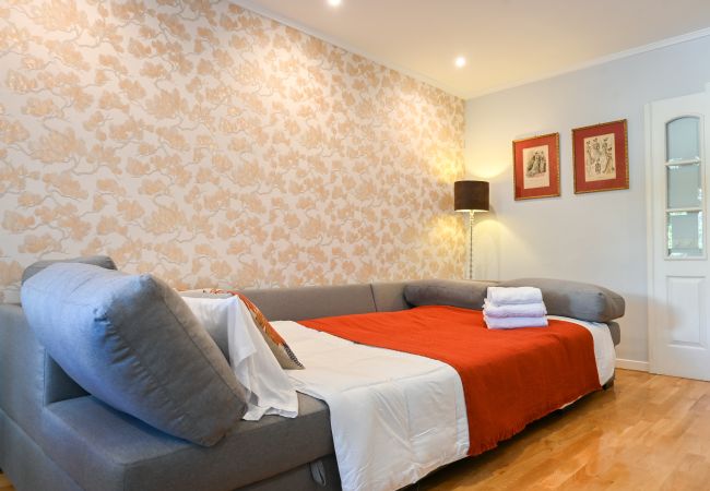 Apartamento en Madrid - Apartamento Espacioso de Tres Dormitorios a pocos minutos del Bernabeu en Madrid .Temporal Apartamento en Madrid - Apartamento Espacioso de Tres Dormitorios a pocos minutos del Bernabeu en Madrid .Temporal