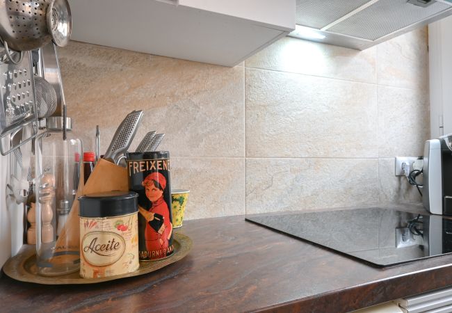 Apartamento en Madrid - Coqueto estudio con piscina en Ciudad Lineal  Apartamento en Madrid - Coqueto estudio con piscina en Ciudad Lineal