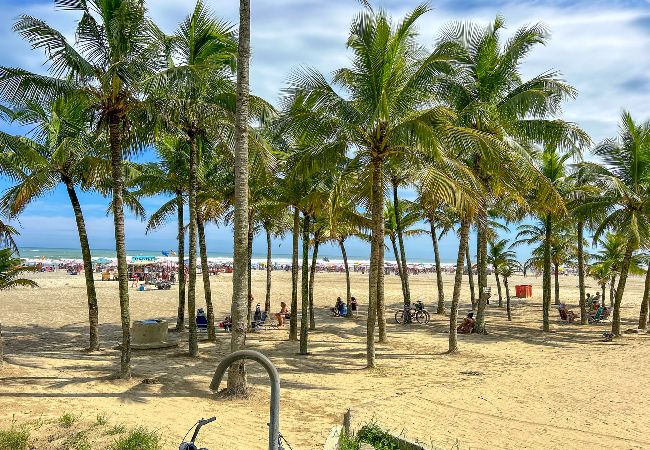 Apartamento en Praia Grande - Kitnet a 500 metros do mar na Praia Jardim Real/SP