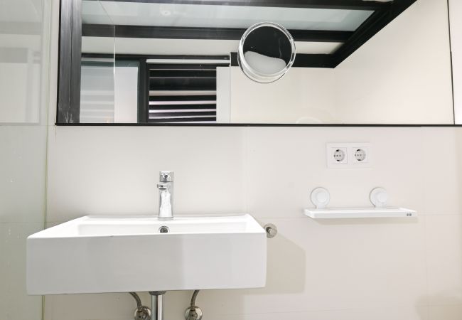 Apartamento en Madrid - Coqueto y acogedor apartamento con estilo industrial en Barrio Prosperidad - Madrid Temporal  Apartamento en Madrid - Coqueto y acogedor apartamento con estilo industrial en Barrio Prosperidad - Madrid Temporal