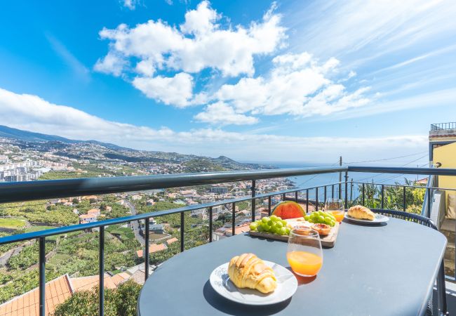 Casa en Câmara de Lobos - Figueiras House by Atlantic Holiday