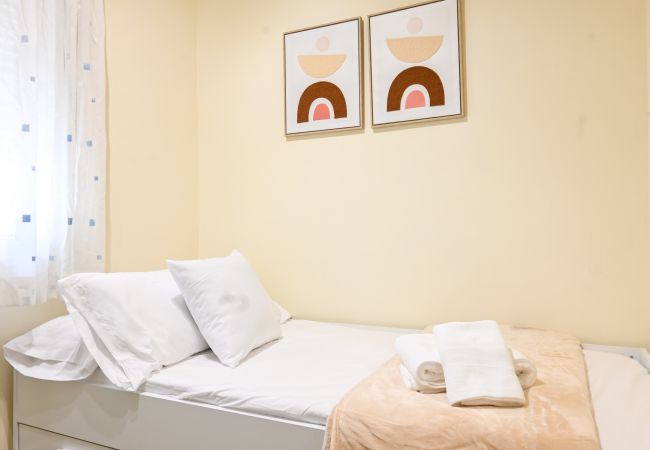 Apartamento en Madrid - Coqueto Apartamento de dos dormitorios en Delicias .Temporal  Apartamento en Madrid - Coqueto Apartamento de dos dormitorios en Delicias .Temporal