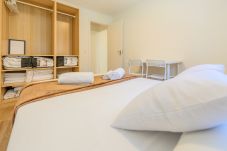 Alquiler por habitaciones en Madrid - Acogedora habitación con cama doble cerca al Polideportivo Los Cantos en Alcorcón SAP35A