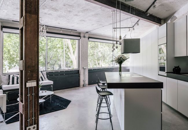 Estudio en Madrid - Espectacular apartamento con área de trabajo en Usera.Temporal Estudio en Madrid - Espectacular apartamento con área de trabajo en Usera.Temporal