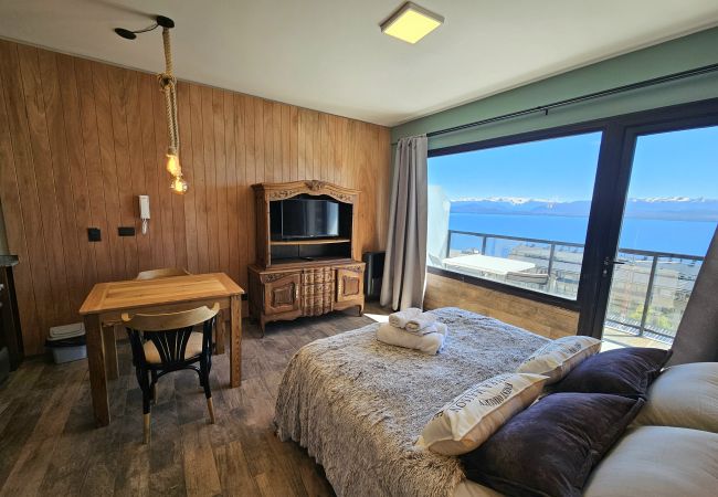 Estudio en San Carlos de Bariloche - Suizo II departamento romantico con espectacular vista al lago Nahuel Huapi Estudio en San Carlos de Bariloche - Suizo II departamento romantico con espectacular vista al lago Nahuel Huapi