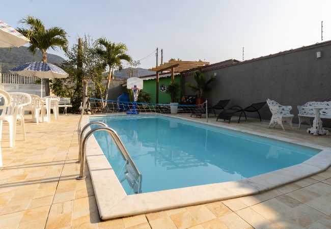 Casa en Peruíbe - Casa com piscina próx a Praia em Peruíbe/SP