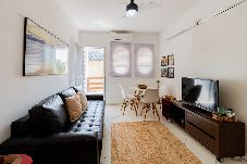 Apartamento en Guarujá - Ótimo apto c WiFi a 700m da Praia do Tombo-Guarujá