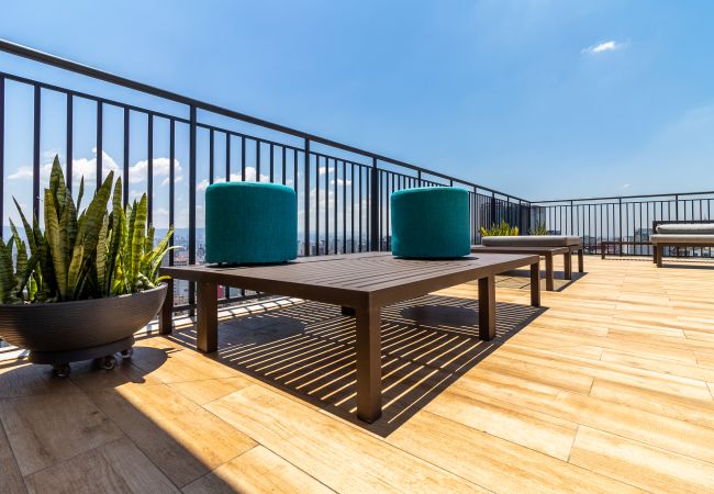 Apartamento en São Paulo - Apto 2 Quartos c/ piscina, academia, lavanderia e rede nas janelas Apartamento en São Paulo - Apto 2 Quartos c/ piscina, academia, lavanderia e rede nas janelas