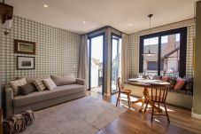 Apartamento en Gramado - Conforto e sofisticação no centro, a 400m da Rua Coberta