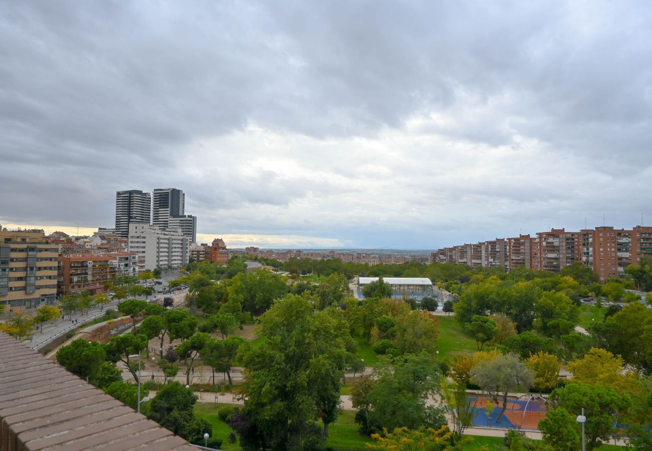 Apartamento en Madrid -  Dúplex Ático con Espectaculares Vistas al Parque en Tetuán. Temporal  Apartamento en Madrid -  Dúplex Ático con Espectaculares Vistas al Parque en Tetuán. Temporal
