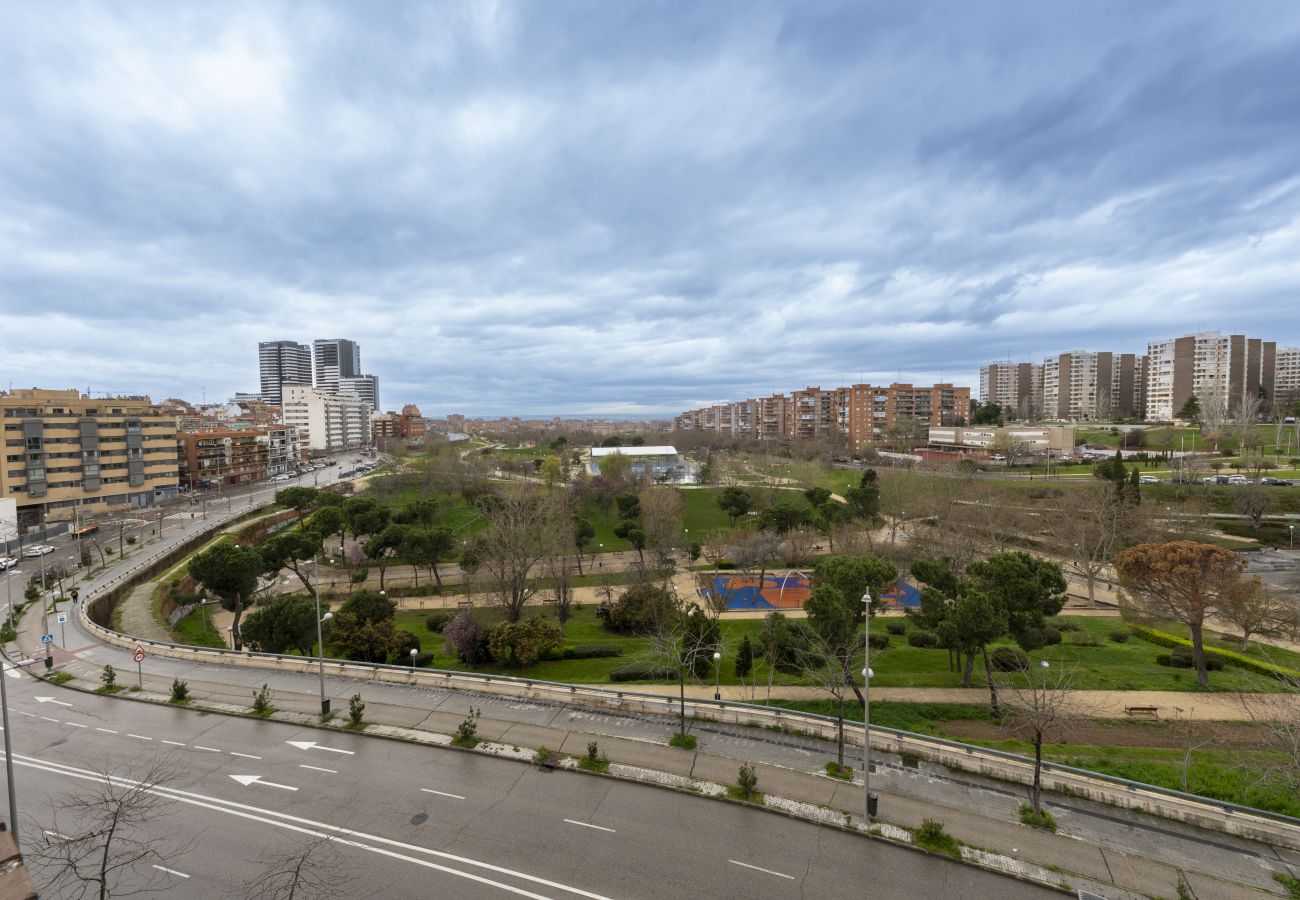 Apartamento en Madrid -  Dúplex Ático con Espectaculares Vistas al Parque en Tetuán. Temporal  Apartamento en Madrid -  Dúplex Ático con Espectaculares Vistas al Parque en Tetuán. Temporal