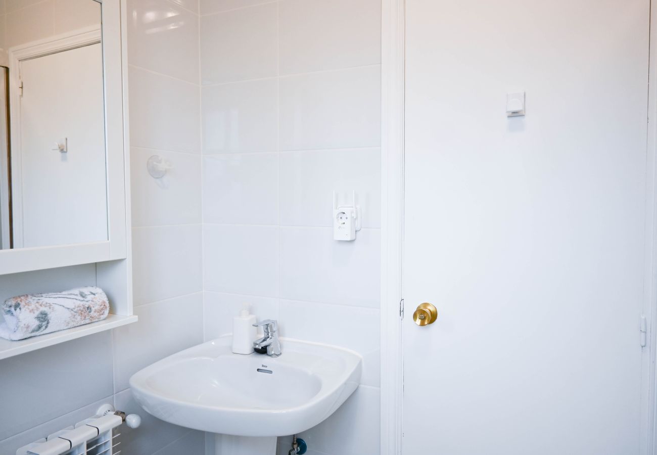 Apartamento en Alcobendas -  Vivienda Ideal: Espacio Acogedor en Alcobendas con Terraza Privada.Temporal Apartamento en Alcobendas -  Vivienda Ideal: Espacio Acogedor en Alcobendas con Terraza Privada.Temporal