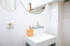 Apartamento en Madrid - Elegante Apartamento con Balcones en el Corazón del Barrio de Salamanca
