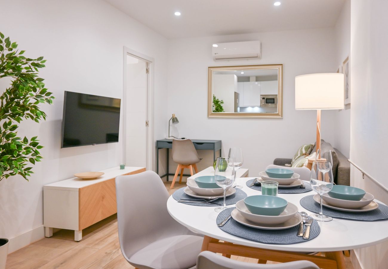 Apartamento en Madrid - Apartamento Moderno en Acacias con Excelente Ubicación en el Centro de Madrid Temporal 