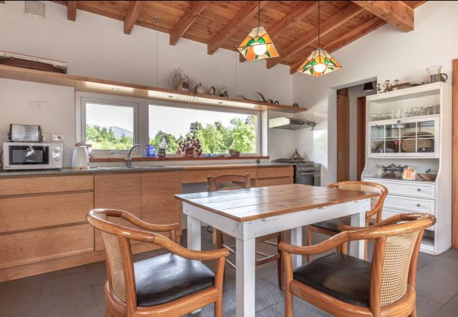 Casa en San Carlos de Bariloche - Casa en barrio privado en Bariloche Casa en San Carlos de Bariloche - Casa en barrio privado en Bariloche