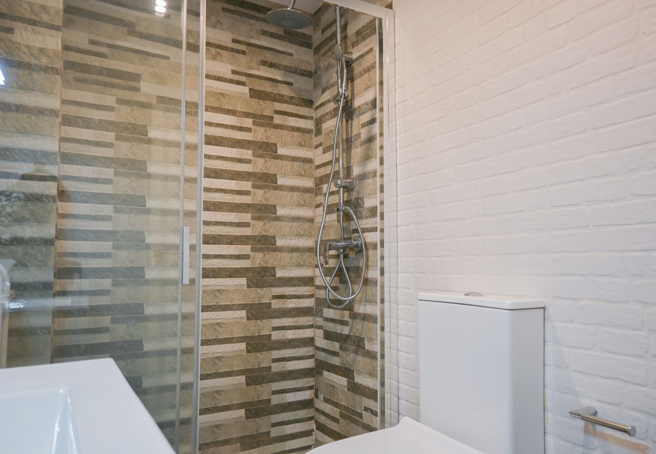 Apartamento en Madrid -  Amplio Apartamento con Balcón en Calle Santa Engracia, Chamberí .Temporal Apartamento en Madrid -  Amplio Apartamento con Balcón en Calle Santa Engracia, Chamberí .Temporal