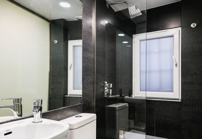 Apartamento en Madrid - Moderno y Elegante piso en Argüelles con 2 Suites y Vestidor – Ideal para Familias .Temporal Apartamento en Madrid - Moderno y Elegante piso en Argüelles con 2 Suites y Vestidor – Ideal para Familias .Temporal