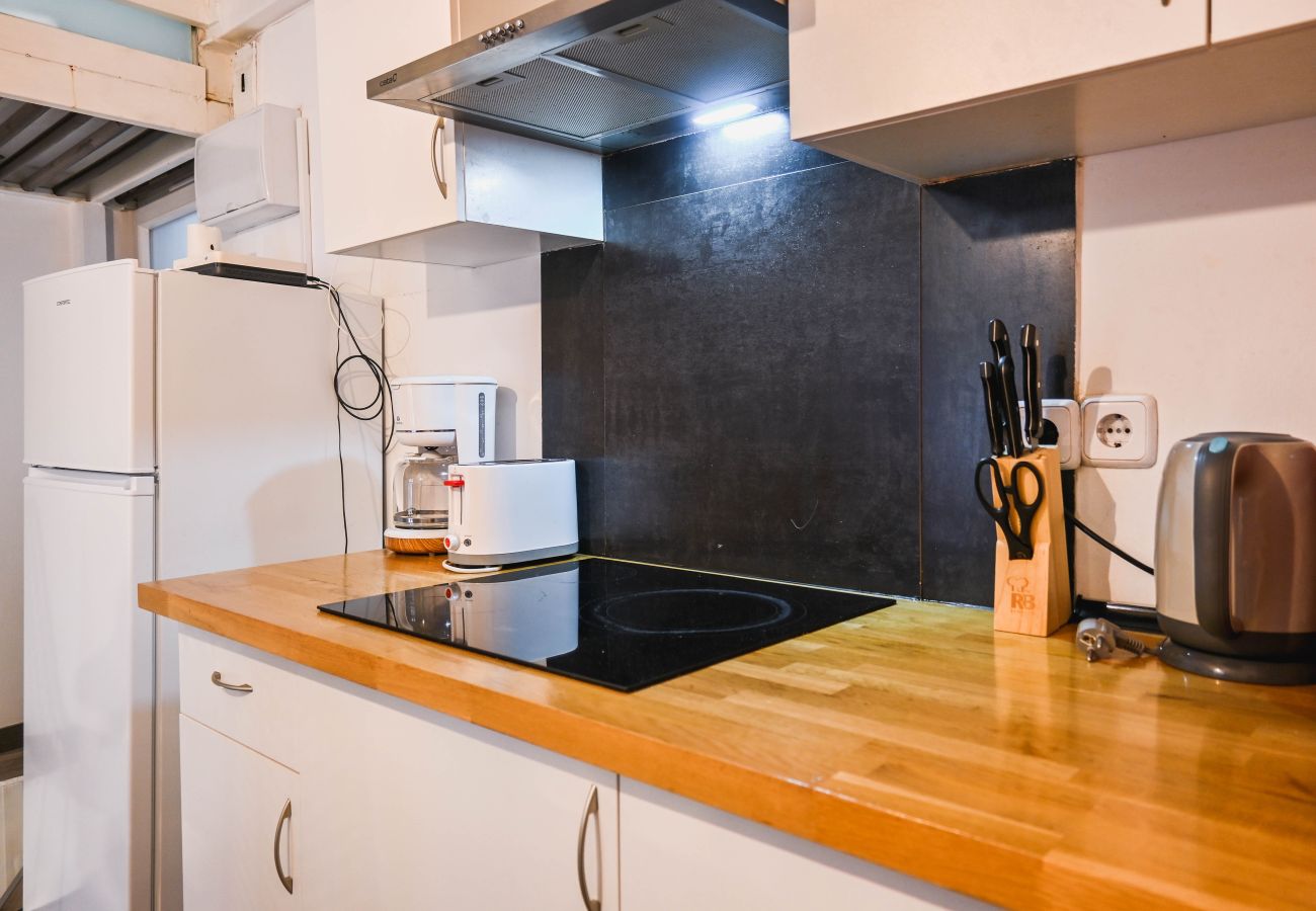 Apartamento en Madrid - Moderno y Elegante piso en Argüelles con 2 Suites y Vestidor – Ideal para Familias .Temporal Apartamento en Madrid - Moderno y Elegante piso en Argüelles con 2 Suites y Vestidor – Ideal para Familias .Temporal