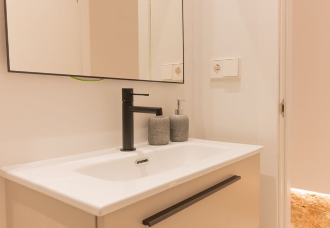 Apartamento en Madrid - Elegante y Acogedor Apartamento con Encanto en Salamanca.Temporal Apartamento en Madrid - Elegante y Acogedor Apartamento con Encanto en Salamanca.Temporal