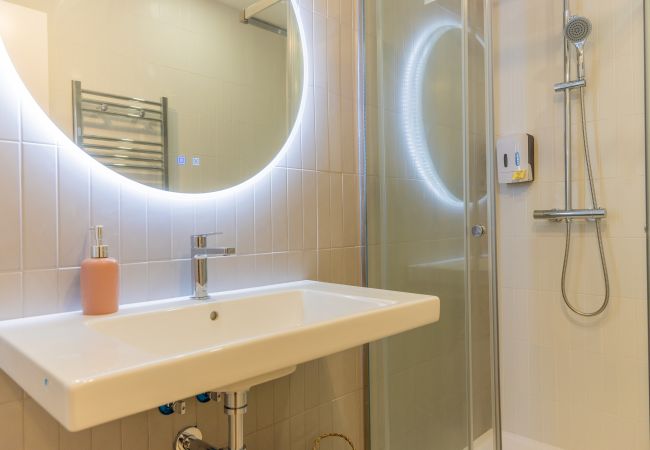 Estudio en Madrid - Liria: Un Espacio de Elegancia y Confort en el Corazón de la Ciudad Estudio en Madrid - Liria: Un Espacio de Elegancia y Confort en el Corazón de la Ciudad