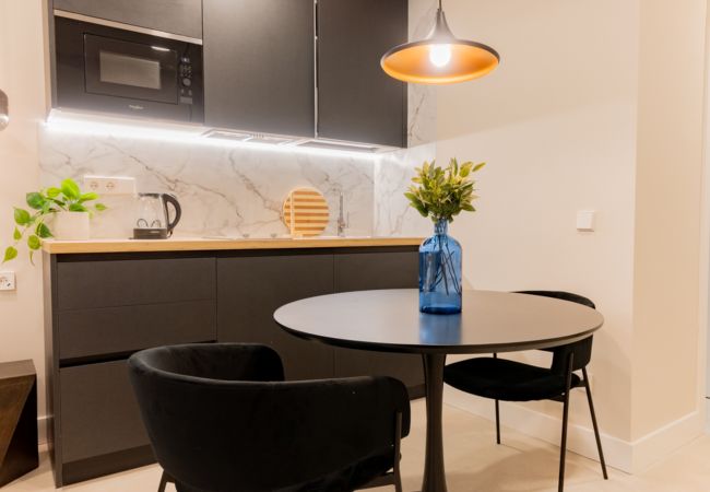 Estudio en Madrid - Estudio Oriente – Diseño y confort en DELICIAS MADRID Estudio en Madrid - Estudio Oriente – Diseño y confort en DELICIAS MADRID