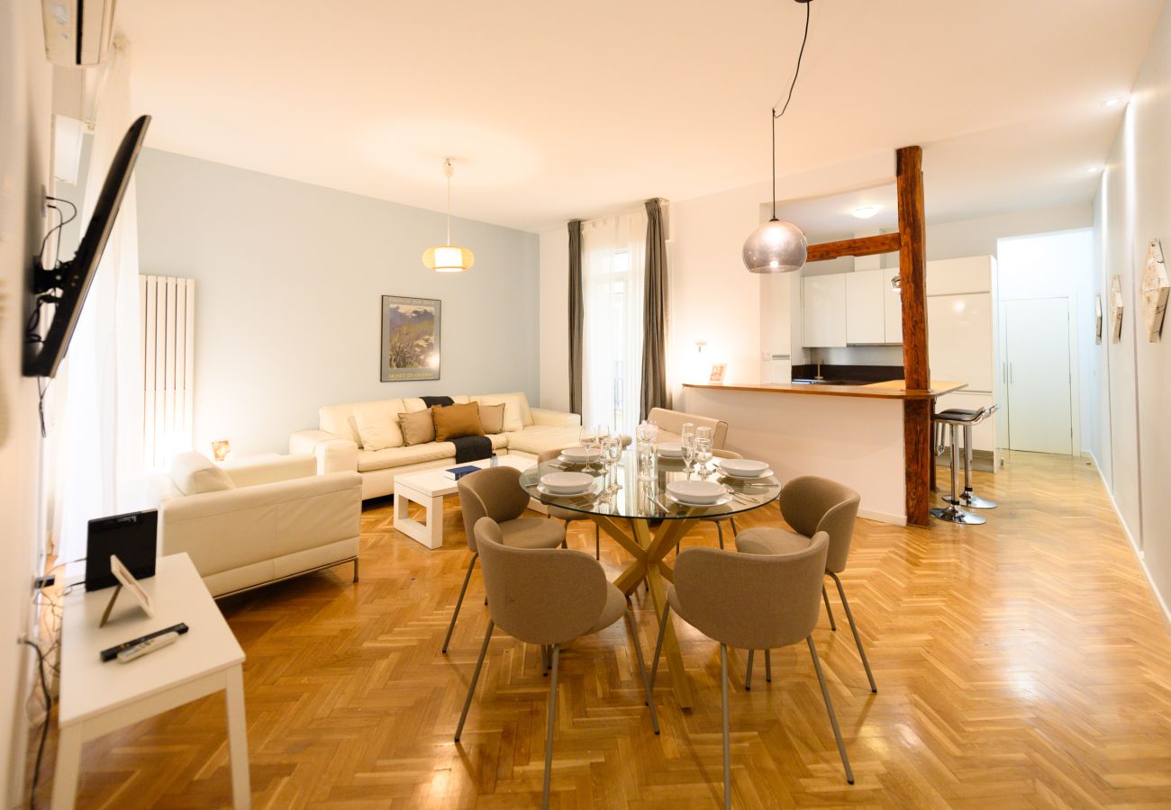 Apartamento en Madrid - Elegante vivienda de 3 habitaciones en el centro de Madrid  Apartamento en Madrid - Elegante vivienda de 3 habitaciones en el centro de Madrid