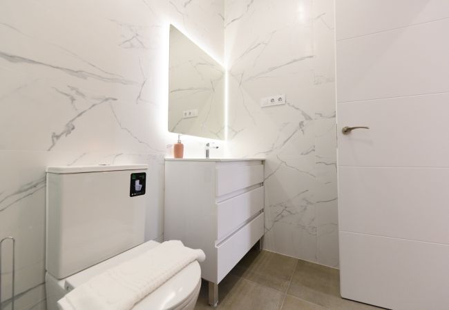 Apartamento en Madrid - Elegancia y Funcionalidad en San Bernardo: Piso con Baños en Suite Apartamento en Madrid - Elegancia y Funcionalidad en San Bernardo: Piso con Baños en Suite