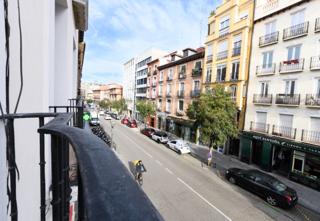 Apartamento en Madrid - Elegancia y Funcionalidad en San Bernardo: Piso con Baños en Suite Apartamento en Madrid - Elegancia y Funcionalidad en San Bernardo: Piso con Baños en Suite