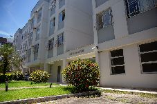 Apartamento en Vitória - Apto a 1km da Praia de Camburi com Wi-Fi e Ar cond