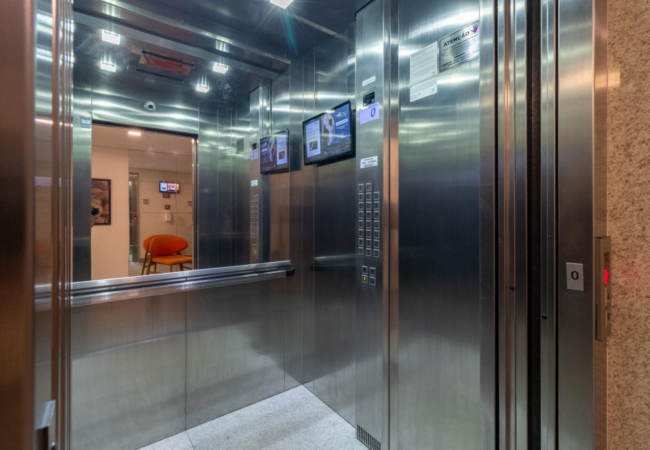 Apartamento en São Paulo - Vila Mariana, Piscina, Academia ao lado do metrô Apartamento en São Paulo - Vila Mariana, Piscina, Academia ao lado do metrô