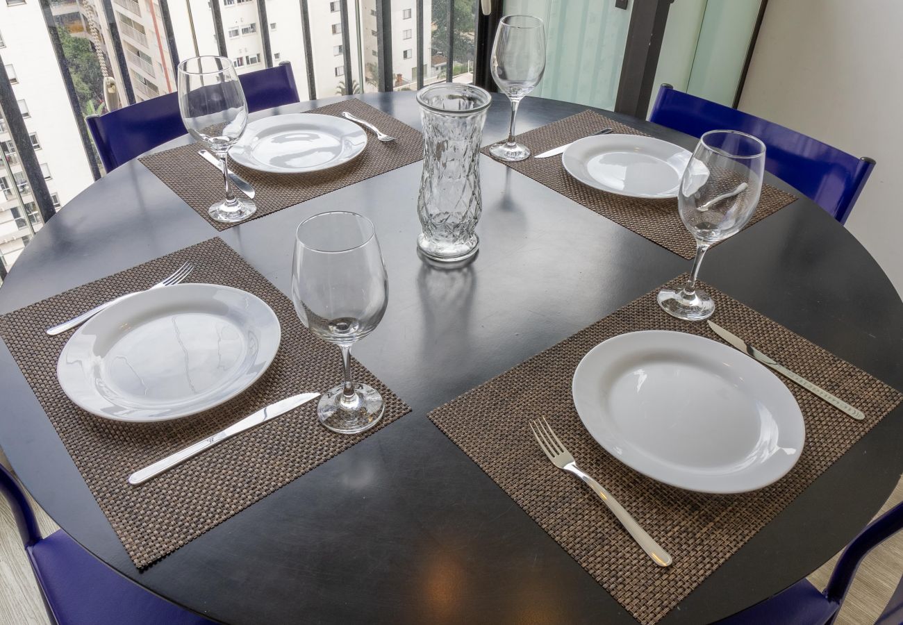 Apartamento en São Paulo - Vila Mariana, Piscina, Academia ao lado do metrô Apartamento en São Paulo - Vila Mariana, Piscina, Academia ao lado do metrô