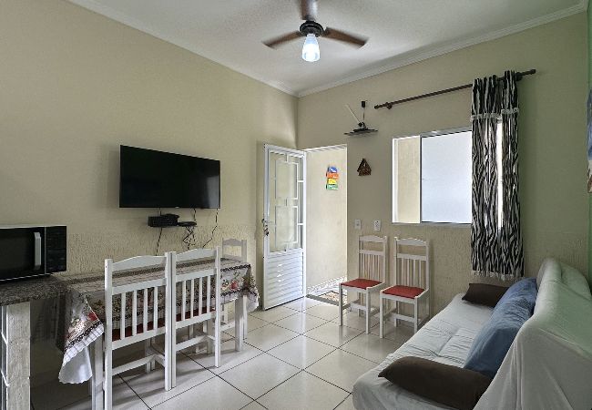 Apartamento en Ubatuba - Apartamento aconchegante c Wi-Fi na Praia do Sapê 