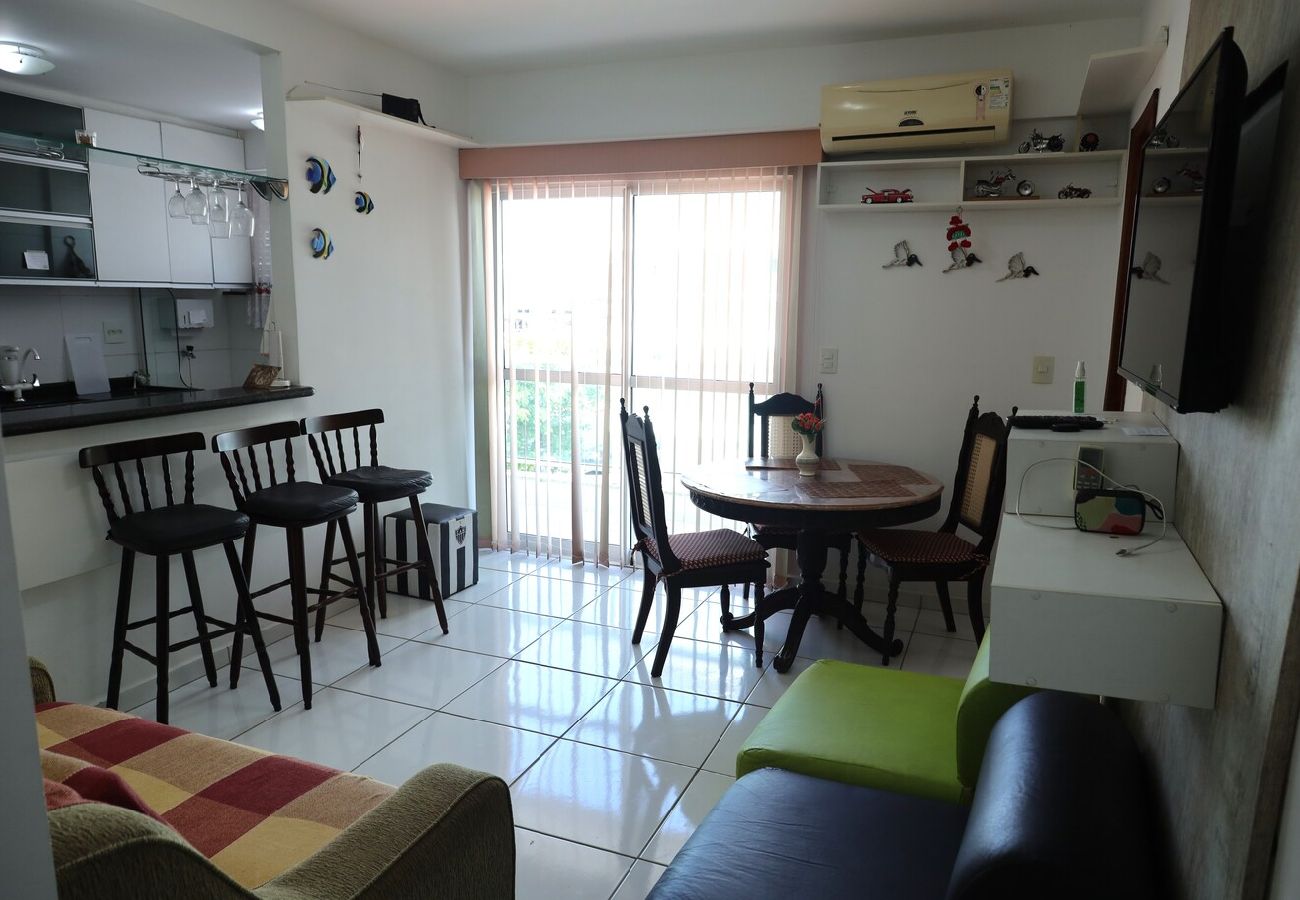 Apartamento en Cabo Frio - Loft c varanda e localização ideal à 650m da praia