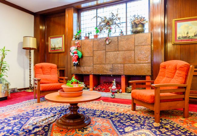 Apartamento en Madrid - AAL49 Alberto Alcocer, 49 Temporal  Apartamento en Madrid - AAL49 Alberto Alcocer, 49 Temporal