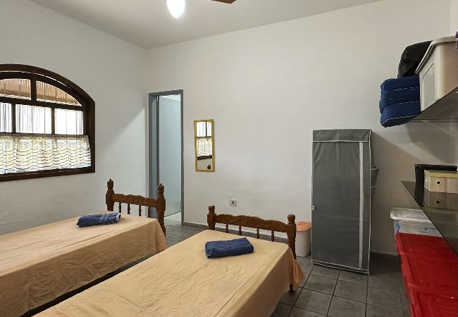 Casa en Caraguatatuba - Casa espaçosa c/ churrasqueira, Wifi, pet friendly Casa en Caraguatatuba - Casa espaçosa c/ churrasqueira, Wifi, pet friendly