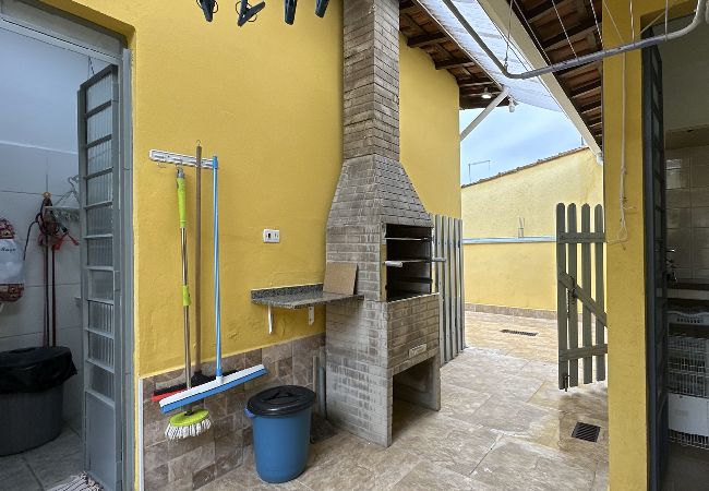 Casa en Caraguatatuba - Casa espaçosa c/ churrasqueira, Wifi, pet friendly Casa en Caraguatatuba - Casa espaçosa c/ churrasqueira, Wifi, pet friendly