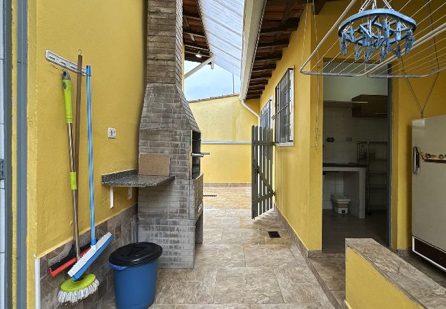 Casa en Caraguatatuba - Casa espaçosa c/ churrasqueira, Wifi, pet friendly Casa en Caraguatatuba - Casa espaçosa c/ churrasqueira, Wifi, pet friendly